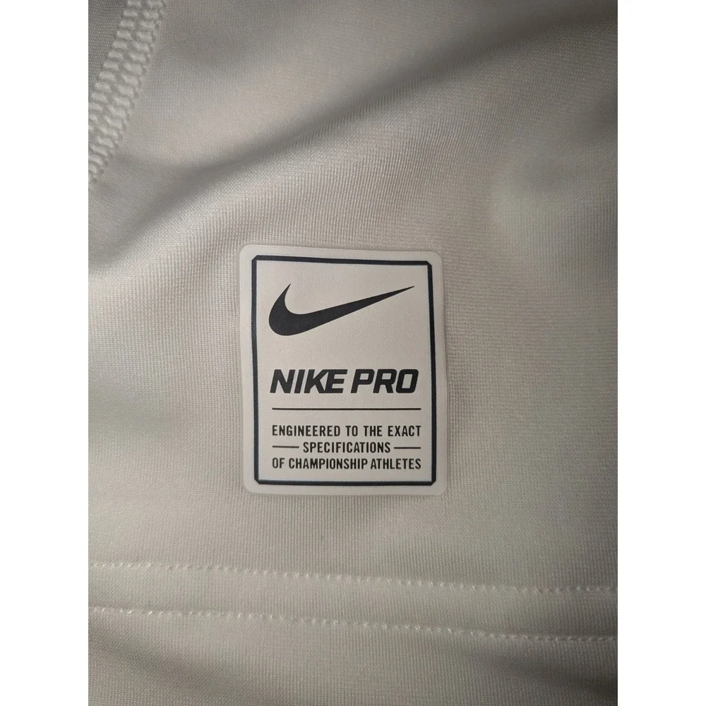 White Nike Pro Hyperstrong‎ XL